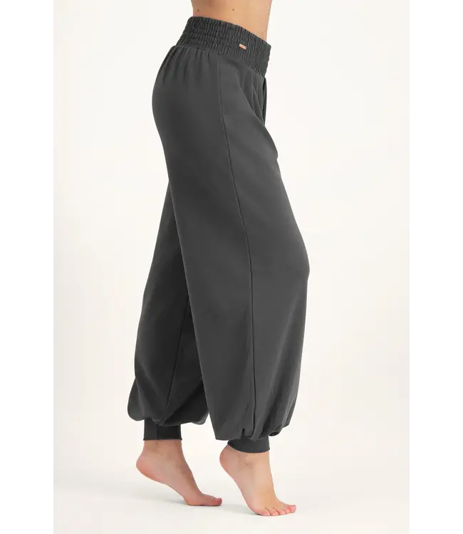 Urban Goddess Jaya Loose fit Yoga Harembroek - Ash