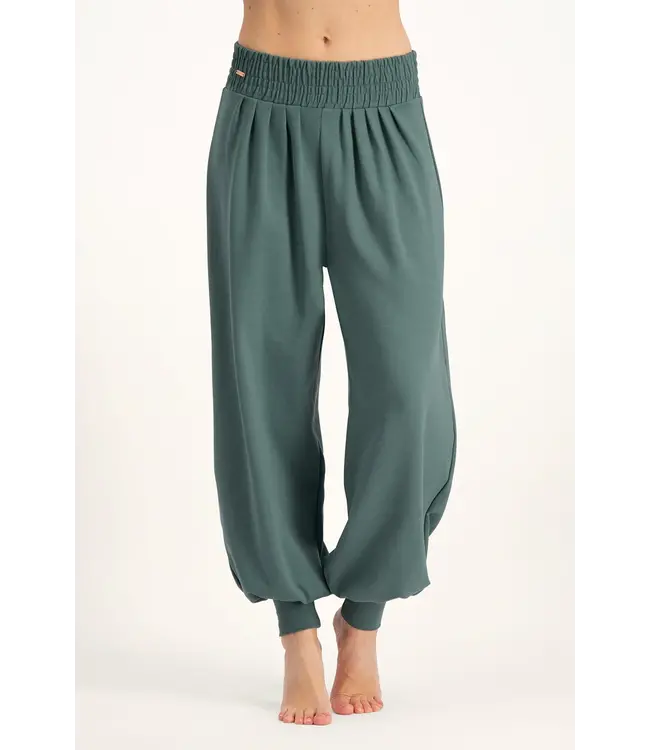 Urban Goddess Jaya DuurzameYoga Harembroek - Forest