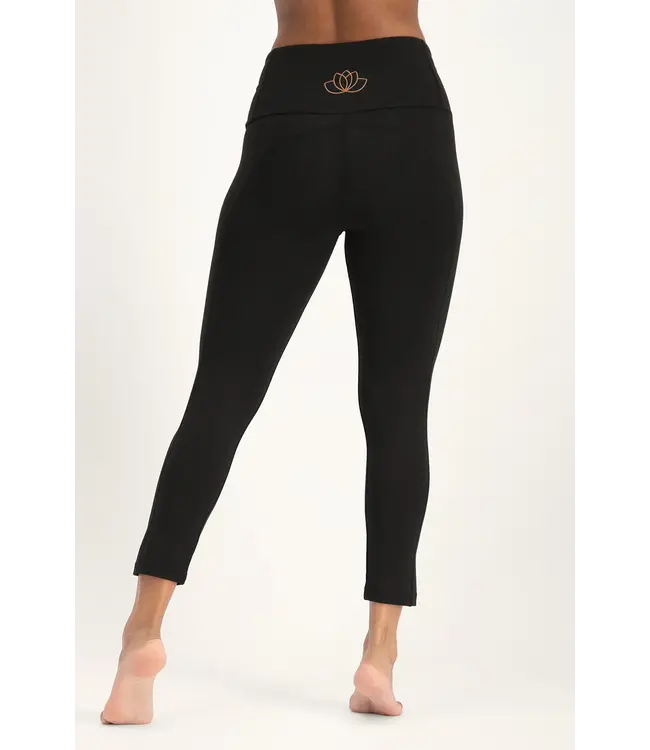 Urban Goddess Surya 7/8 Yoga Legging - Onyx Black