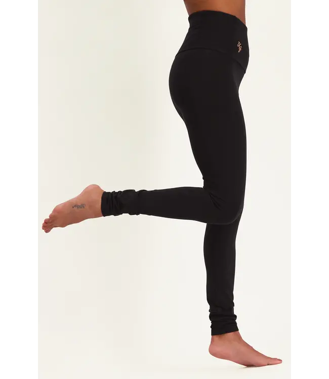 Urban Goddess Surya Dry Fit Yoga legging – Onyx Black