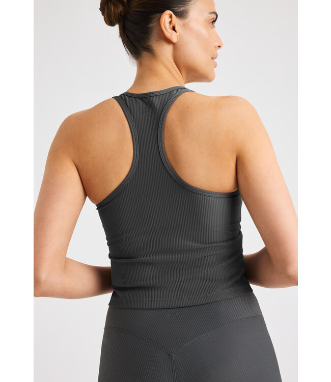 Rohnisch Cropped Yoga Tank Top - Dark Shadow