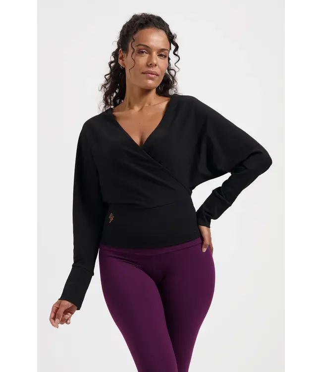Urban Goddess Ala Yoga Longsleeve - Onyx Black