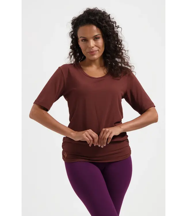Urban Goddess Kami Yoga Tee -  Marron