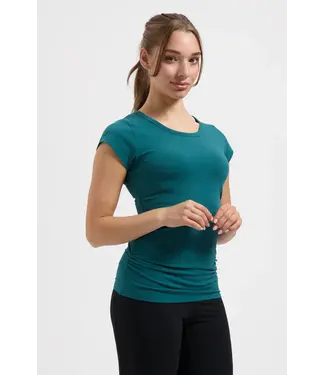 Urban Goddess Zefira Yoga Tee - Seamoss