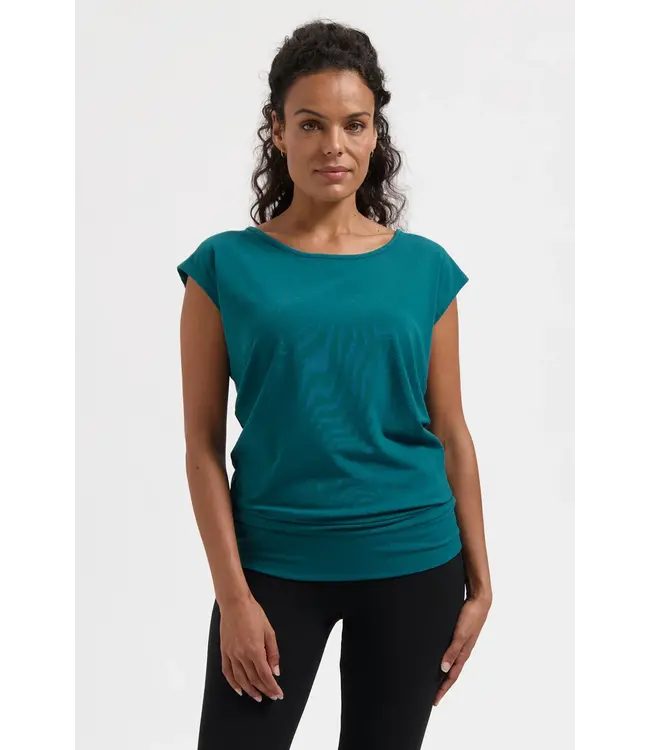 Urban Goddess Asana Yoga Tee - Seamoss