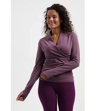 Urban Goddess Ishtar Longsleeve Yoga Top - Berry