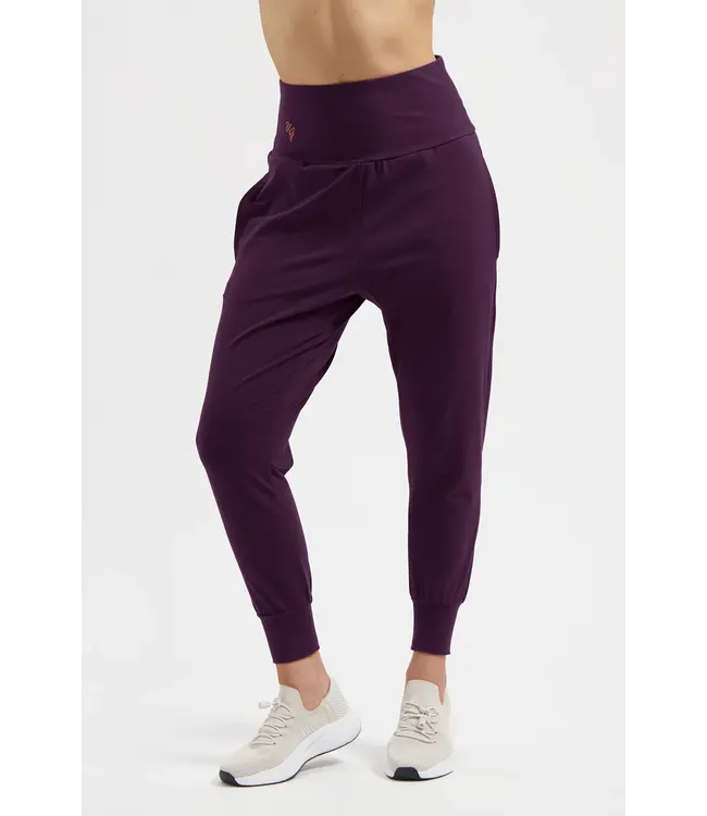 Urban Goddess Bhumi Yogabroek – Bloom