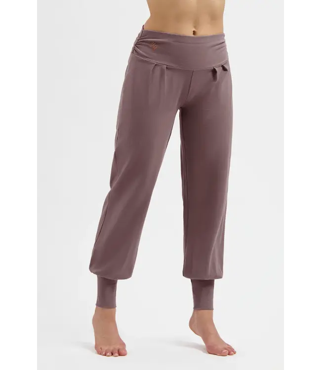 Urban Goddess Dakini Yoga Harembroek - Fireclay