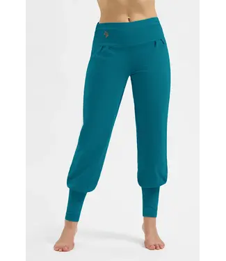 Urban Goddess Dakini Yoga Harembroek - Riverstone