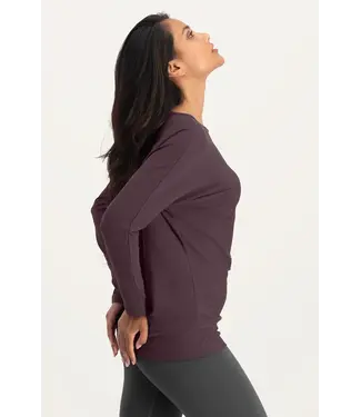 Urban Goddess Budhi Yoga Longsleeve - Berry