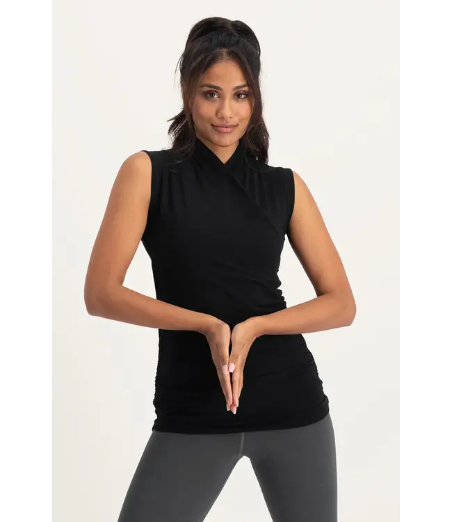 Urban Goddess Good Karma Yoga Top - Onyx Black