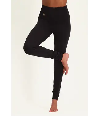 Urban Goddess Surya Dry fit Yoga Legging – Onyx Black