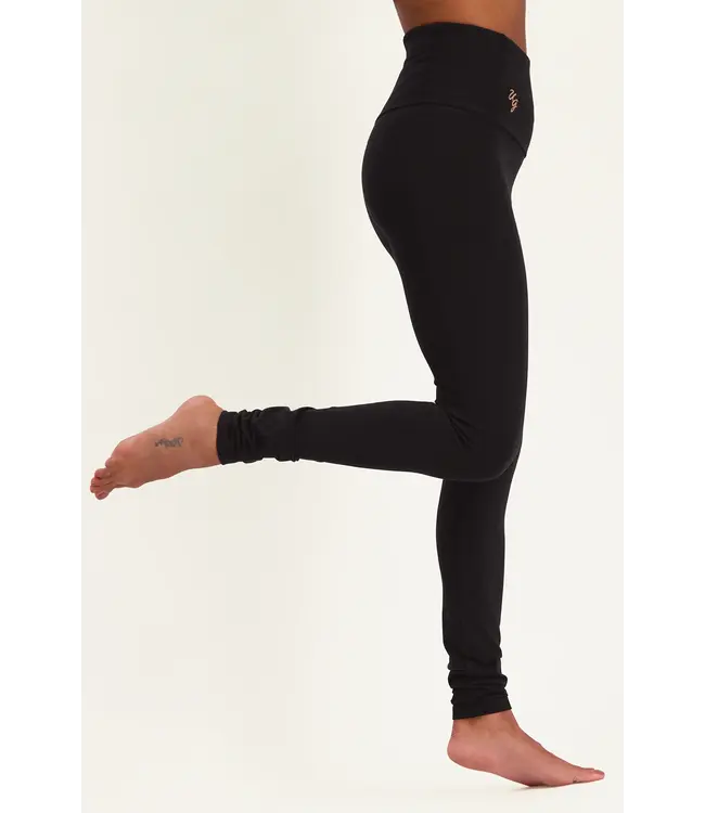 Urban Goddess Surya Dry Fit Yoga legging – Onyx Black