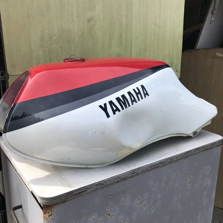 Yamaha origineel Benzine tank Yamaha XJ 600. goede staat, oldstock