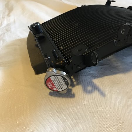 Yamaha origineel verschillende Radiateur Yamaha YZF-R6 2003/ 2003 nieuw en gebruikt