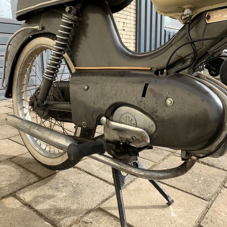 Kreidler VERKOCHT!!  Kreidler Florett Ei-tank 1960 met NL kenteken