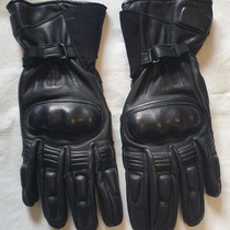 Pakistan gloves