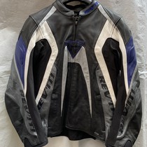 Nr.32  Revit Leren Motorjas