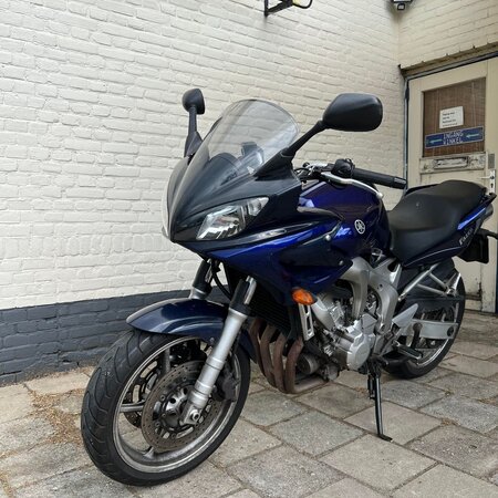 Yamaha Yamaha FZ6 (RJ07) Fazer | 93.191 KM | 2004 | Tour | Blauw