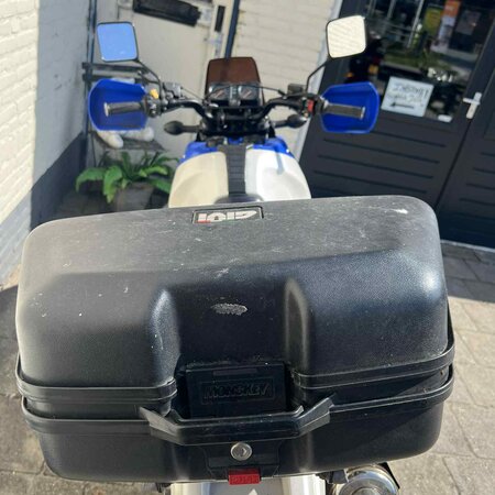 Suzuki Suzuki DR750 S Enduro Motorfiets | 1988 | 34.997 KM | blauw/wit