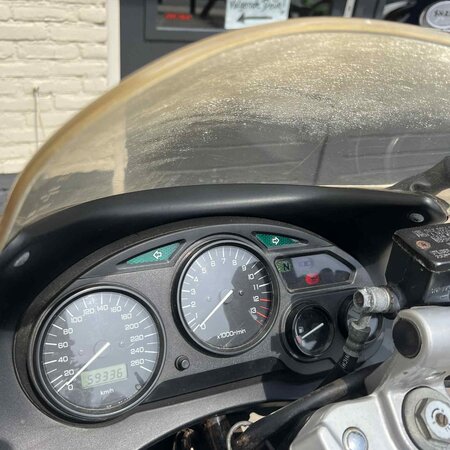 suzuki Suzuki GSX 750 F motorfiets | 1999 | 59.336 KM | zwart