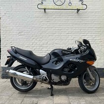 Suzuki GSX 750 F motorfiets | 1999 | 59.336 KM | zwart