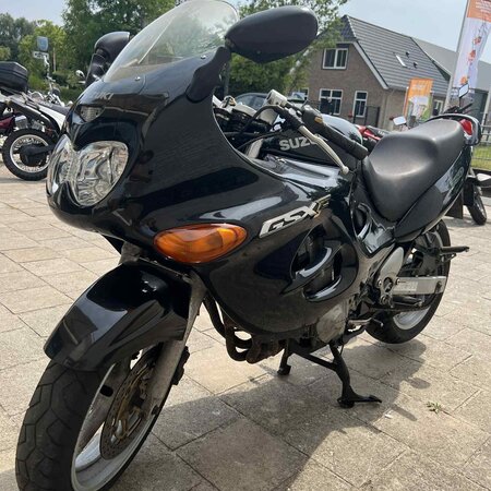 suzuki Suzuki GSX 750 F motorfiets | 1999 | 59.336 KM | zwart