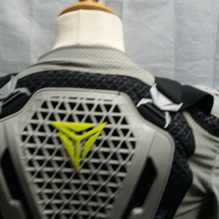 wolf bodyprotecktor voor Aduld merk wolf maat L