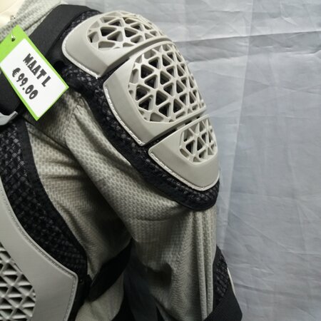 wolf bodyprotecktor voor Aduld merk wolf maat L