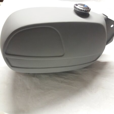 Kreidler A-tank blank,  met gratis rubber flappen.