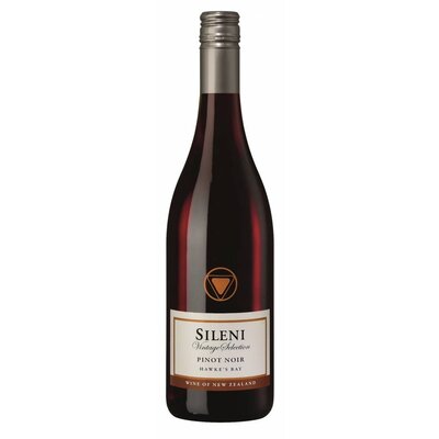 Sileni Estate Pinot Noir Hawkes Bay 2015
