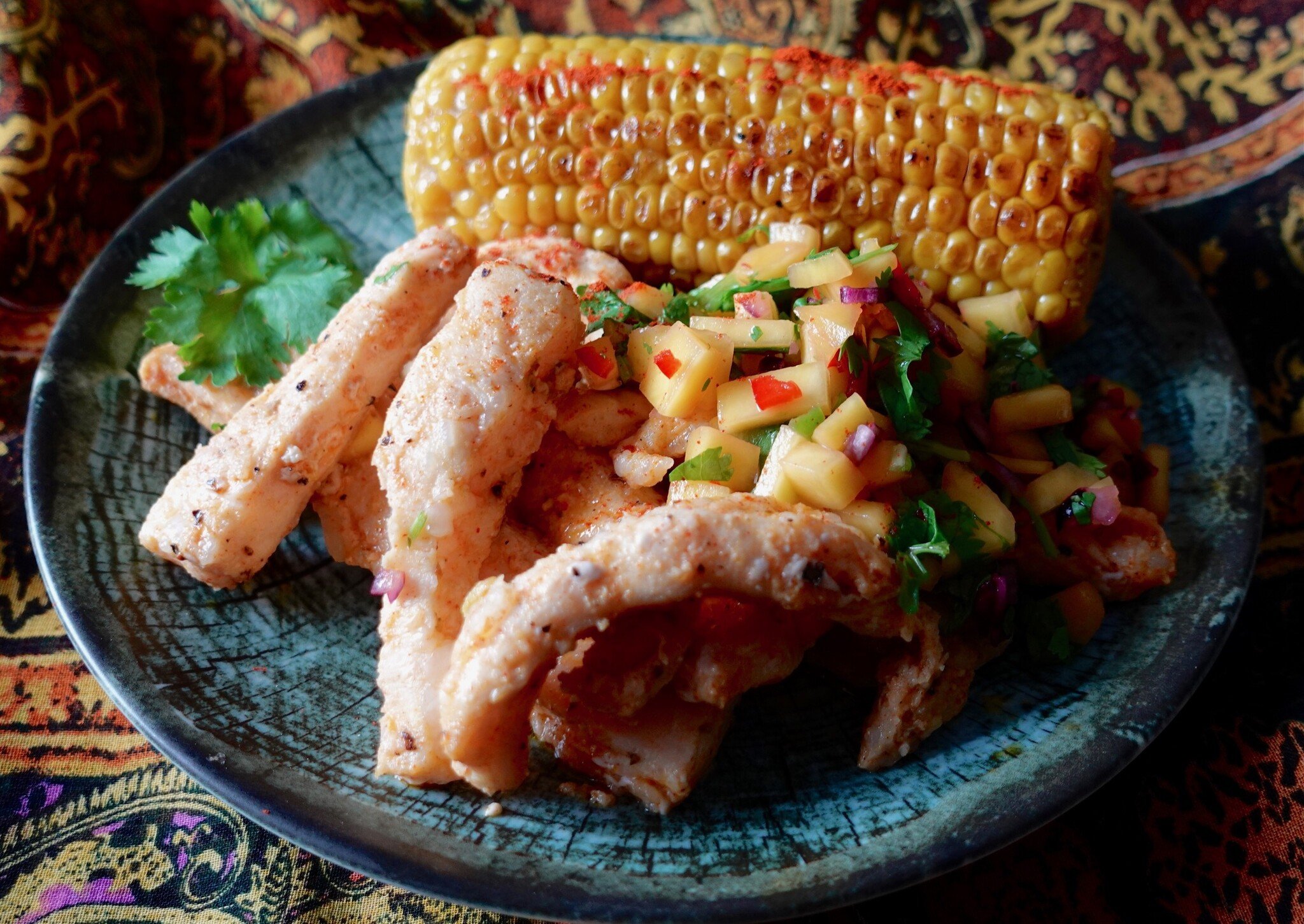 Mexicaanse krokodilfilet met mango, pepers & limoen