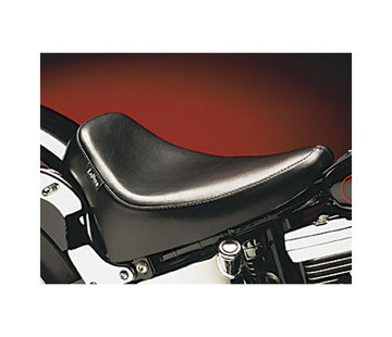 Le Pera Seat Silhouette DeLuxe Solo Smooth 08-up Softail (Fender Mount) 150mm Pneu Convient:> 08-17 Softail