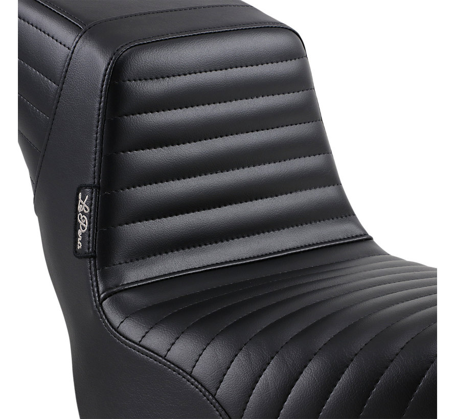 Asiento Kickflip - Plisado Para:> Softail 2018-2022