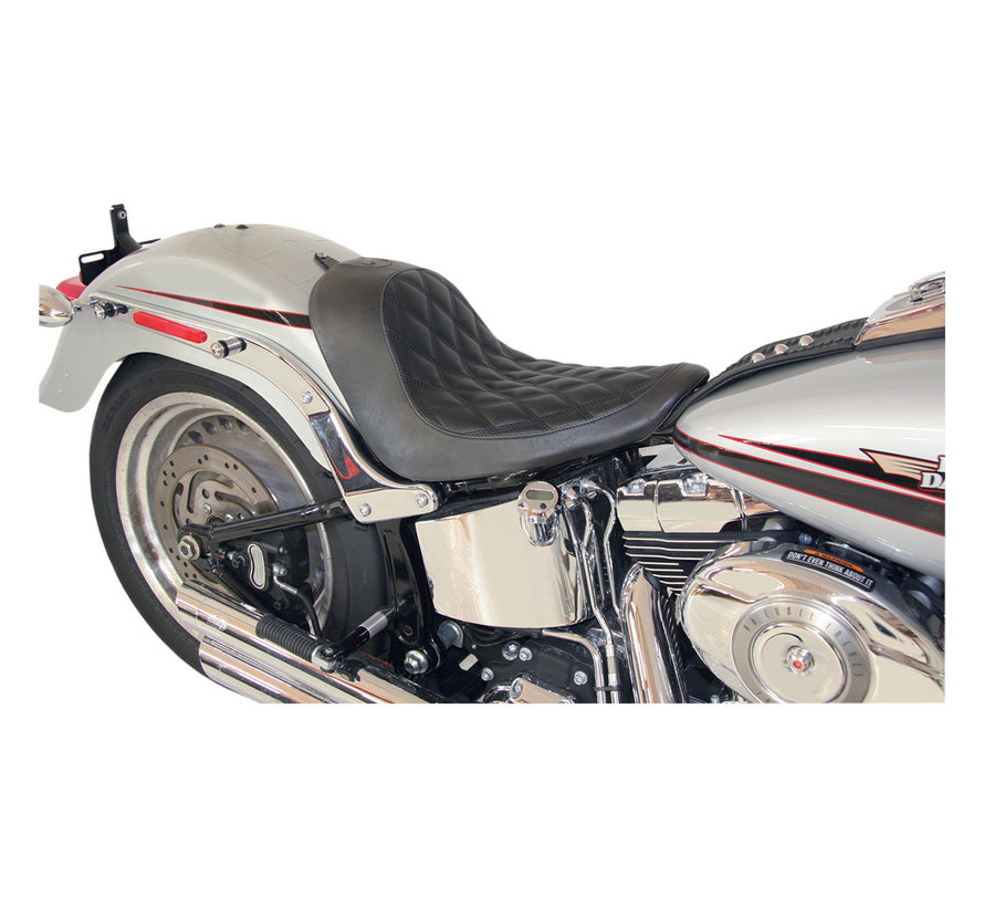 Asiento Mustang RSD Boss Solo Se adapta a:> Softail 06-17 con neumático de 200 mm