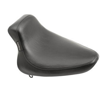 Le Pera seat Solo Silhouette Smooth Fits: > 00-07 Softail