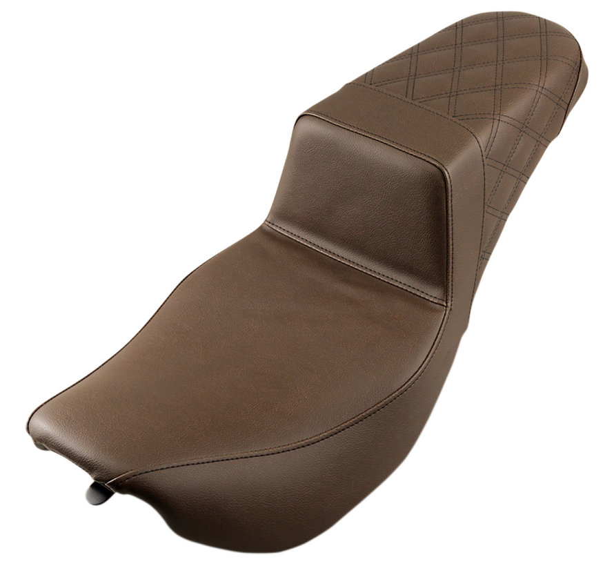 Brown Step Up Rear Lattice Stitched Seat Fits: > 99‐07 Touring