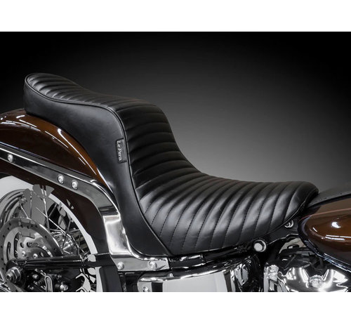 Le Pera Cherokee 2-Up Seat pleated Fits:> Softail 18‐22