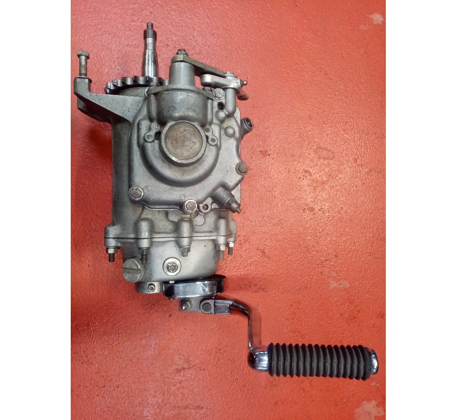 4-speed transmission kickstart with hydraulic clutch 34707-82