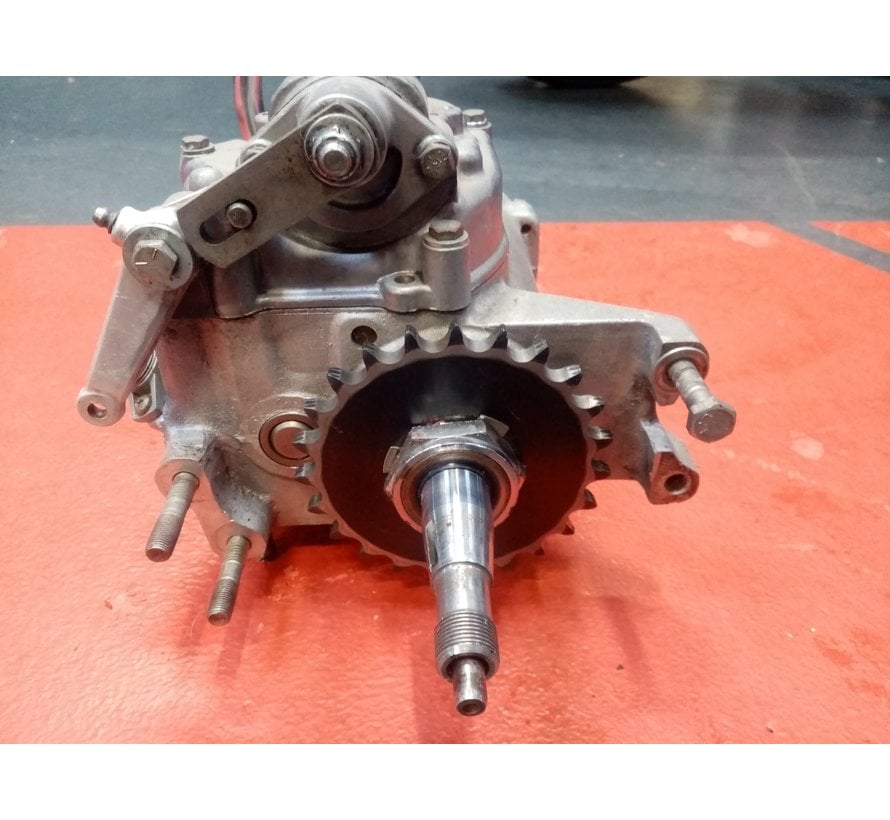 4-speed transmission kickstart with hydraulic clutch 34707-82