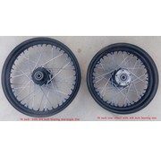 TC-Choppers Wheel set black 3 x 16 inch, 3x19 inch chrome spokes with blue nipples Fits:> 3/4 inch axl