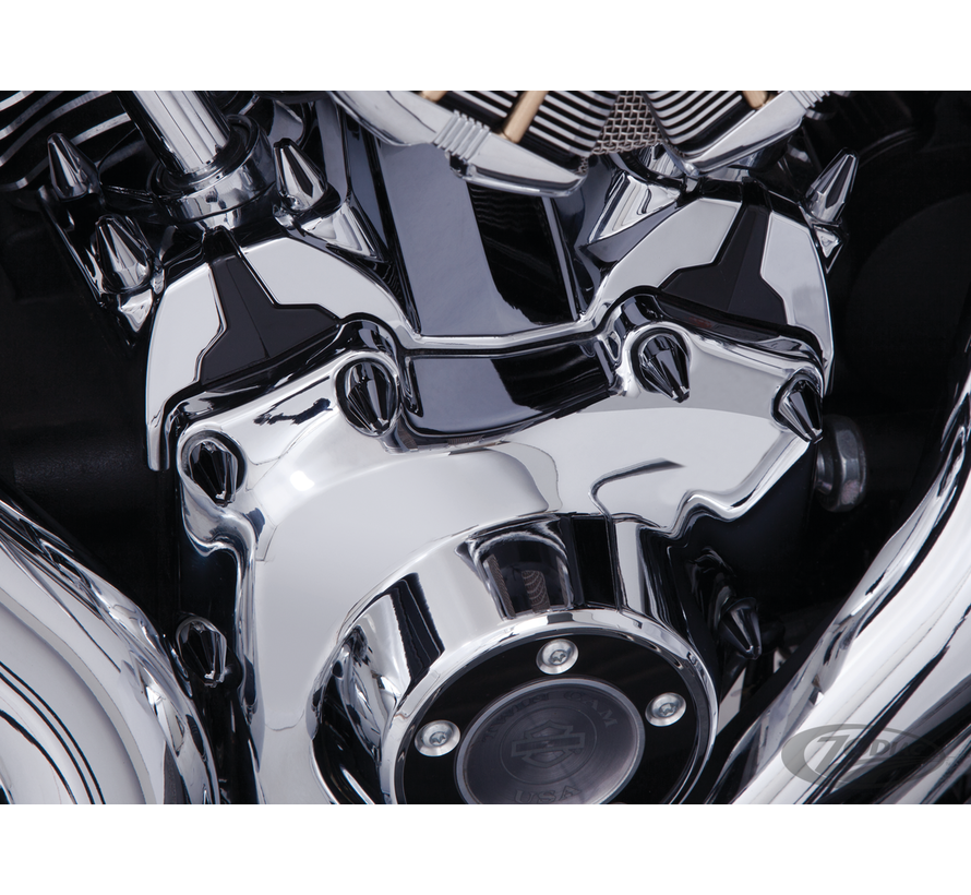 <p>Fill the void between your cylinders and engine case with the Chrome Ciro Tappet Block Cover. This cover really finishes off the lower part of your engine with a simple 2 bolt installation. You may also choose to install the included black accents for