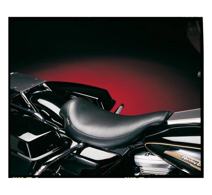 seat solo Silhouette Fits: > 97-01 Touring FLT FLHT FLHS