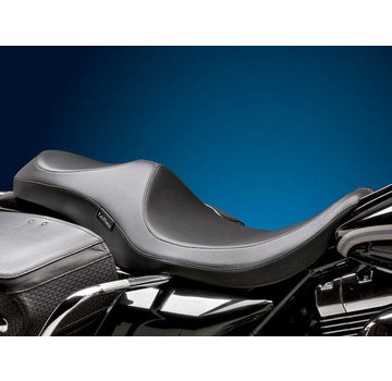 Le Pera seat Villian Smooth Fits: > 97-01 FLT/Touring