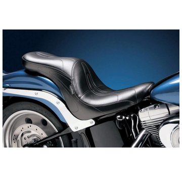 Le Pera Sorrento 2-up seat Fits: > 06-17 Softail with 200 rear tire