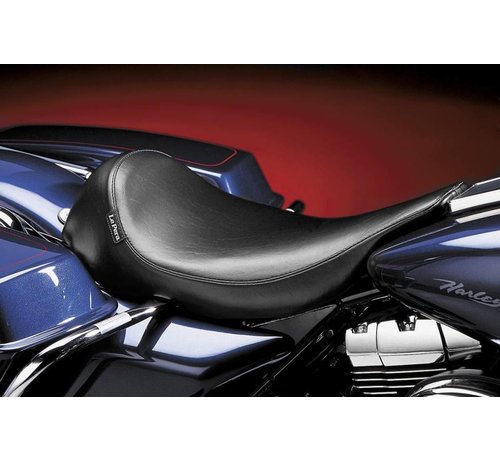 Le Pera seat solo Silhouette Smooth Fits: > 02-07 Touring