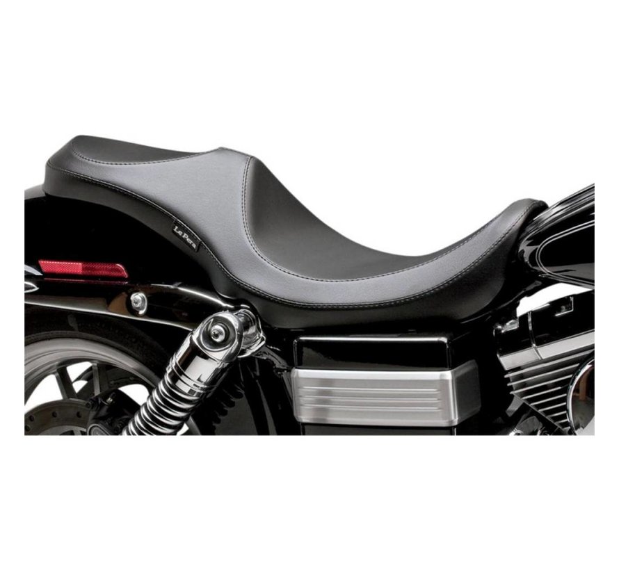 Seat Villain 2-up Smooth 06-17 Dyna FLD/FXD