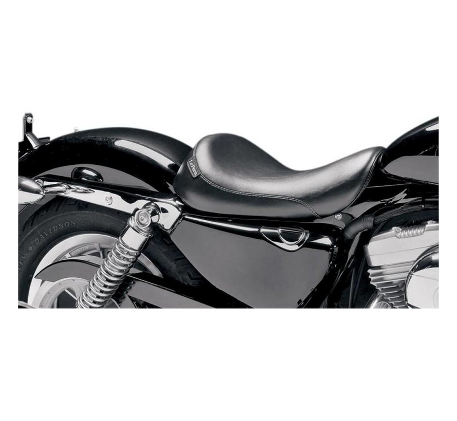 Seat Silhouette Solo Smooth 04-06 and 10-22 XL Sportster with 3 3 Gallon Tank