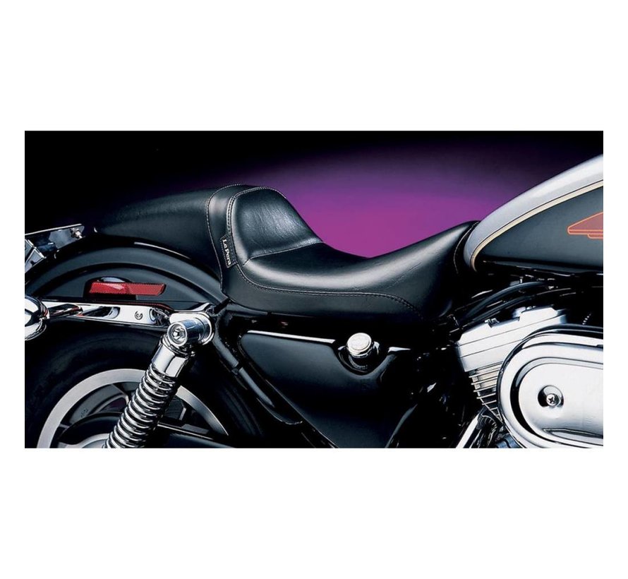 Seat Daytona Sport Smooth 04-06/10-22 Sportster with 3 3 Gallon gastank