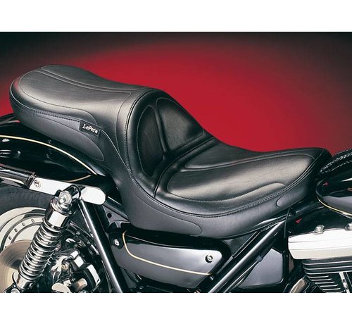 Le Pera Maverick 2-up seat Past op:> 82-94 FXR; 99-00 FXR